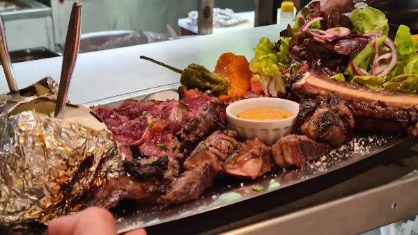 IKAN Restaurant à Biscarrosse, France
