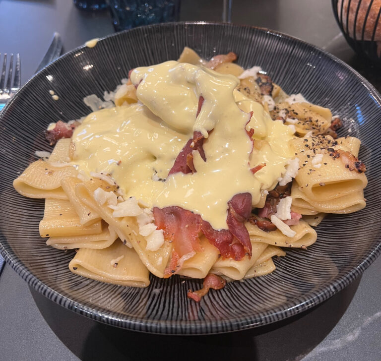 Pates carbonara – IL RISTORANTE – le restaurant italien de Jouy aux Arches – Metz – France – Jouy-aux-Arches
