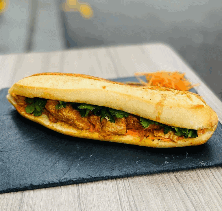 Banh mi poulet saté – Chez Vay – France – Lyon