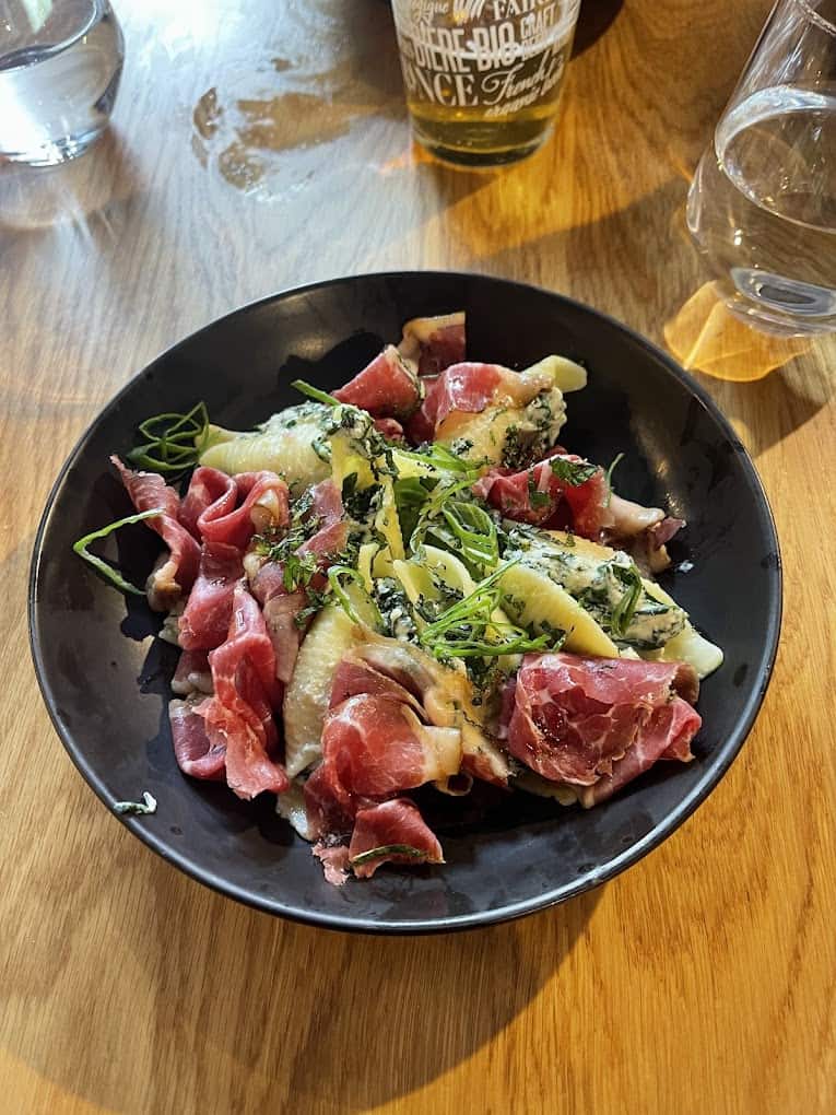 Restaurant La Cave Chez Max à Béziers, France