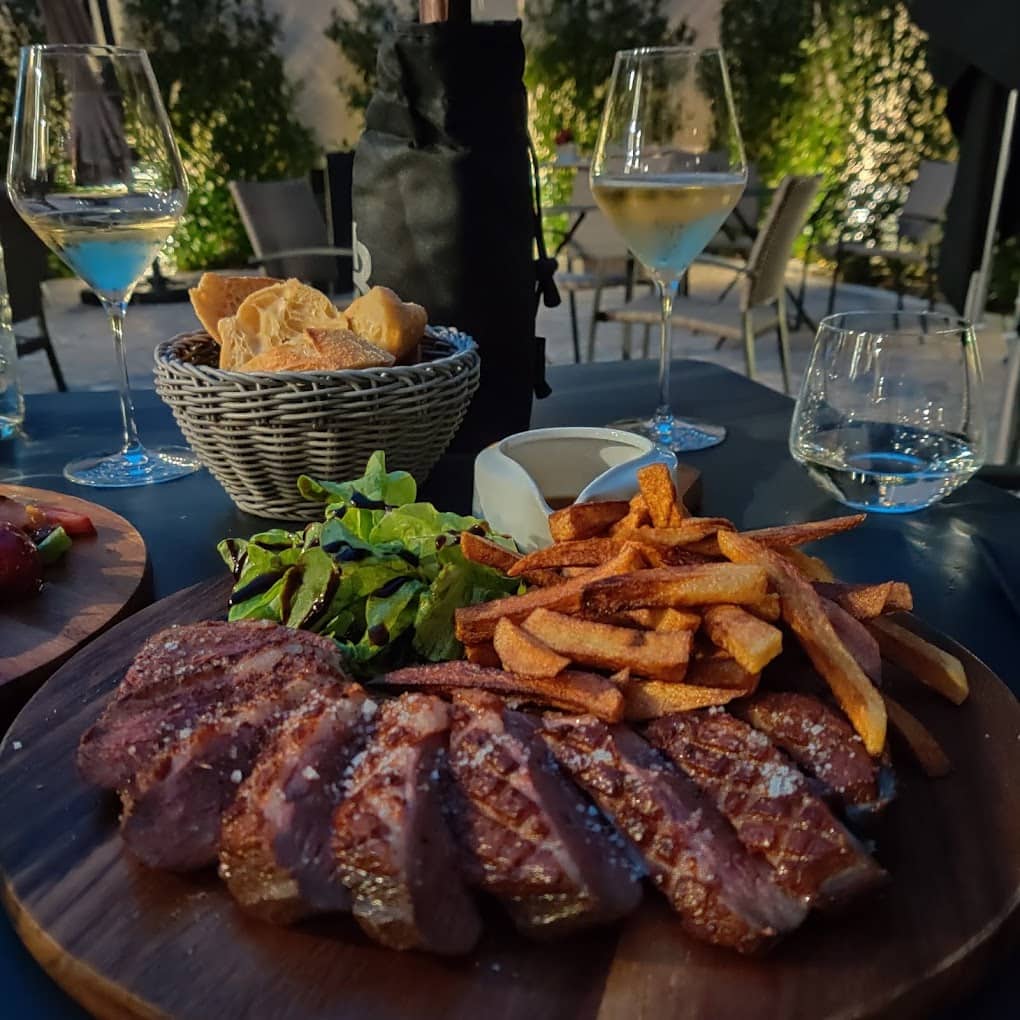 Restaurant La Cave à Champagne à Épernay, France