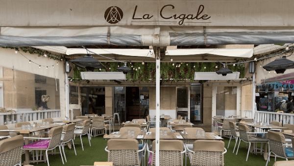 Restaurant La cigale vieux port à Marseille, France