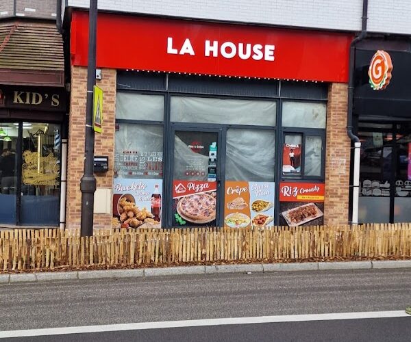 Restaurant La House à Creil, France