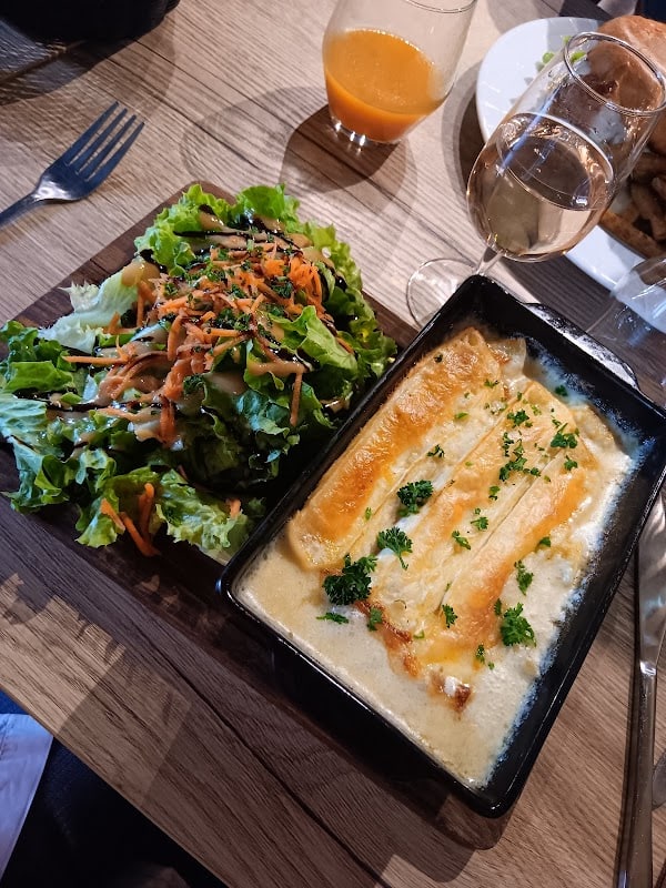 Restaurant La Nouvelle Auberge à Montluçon, France