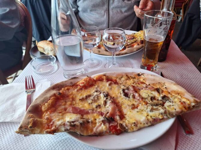 Restaurant La Pizza Cresci – Cannes à Cannes, France