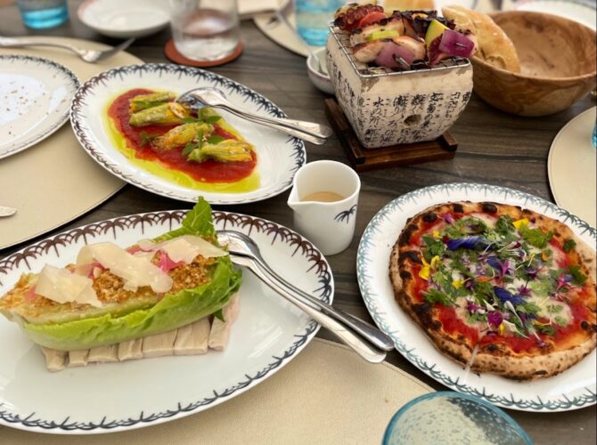 Restaurant La Plage du Martinez à Cannes, France