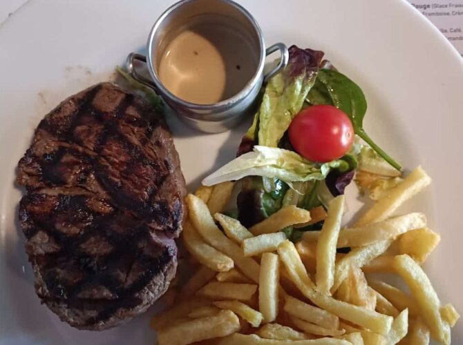 Restaurant La Table du Rôtisseur à Meaux, France