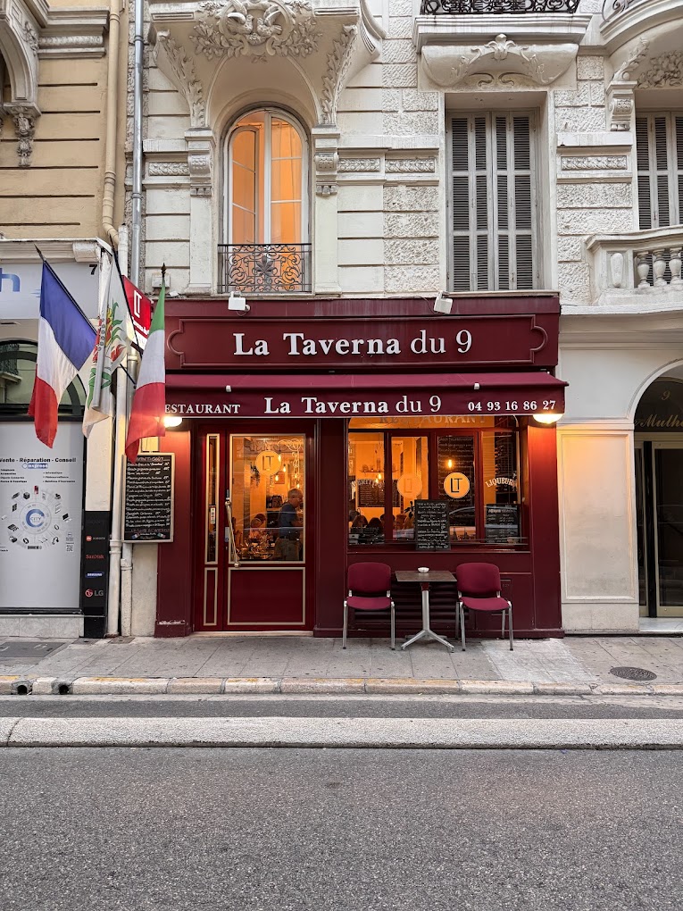 Restaurant La taverna du 9 à Nice, France