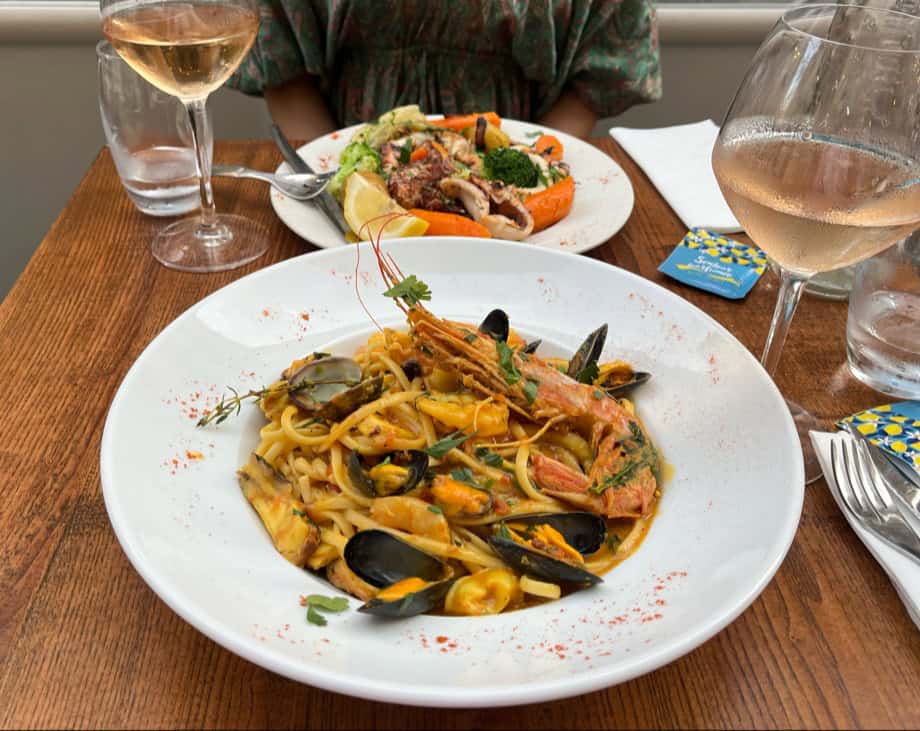 Restaurant La Vague à Nice, France