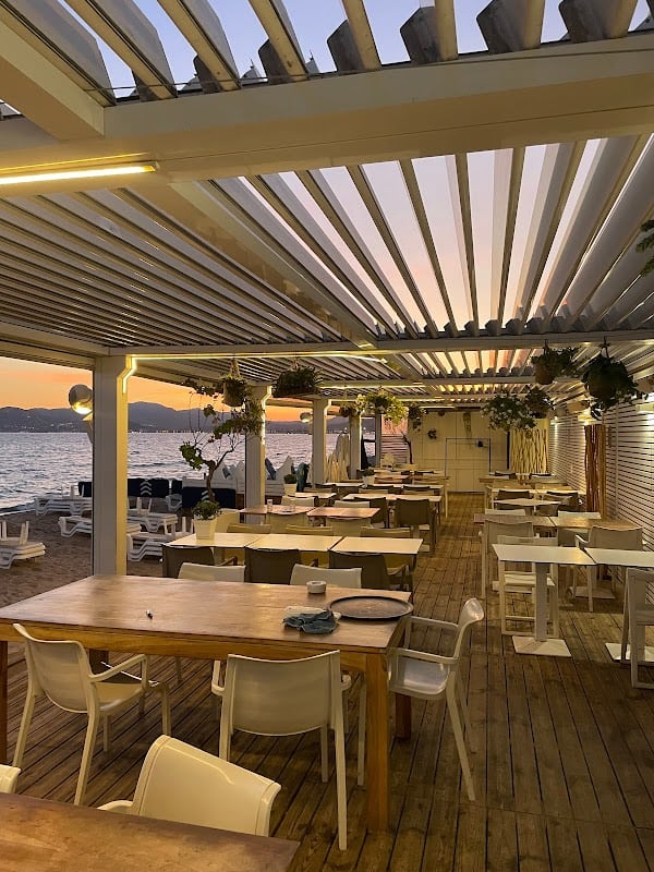 L‘Alba – Restaurant Plage à Cannes, France