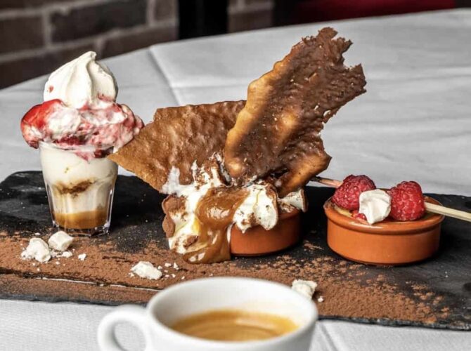 L’Avenue 45 Restaurant – Terrasse – Club à Villeurbanne, France