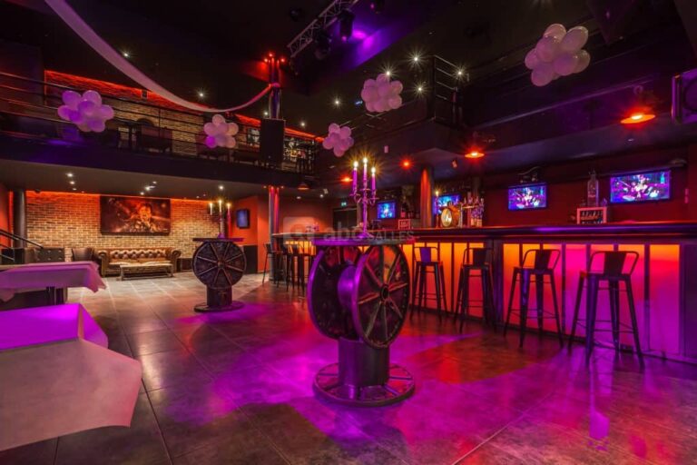 L’Avenue 45 Restaurant – Terrasse – Club à Villeurbanne, France — photo 1