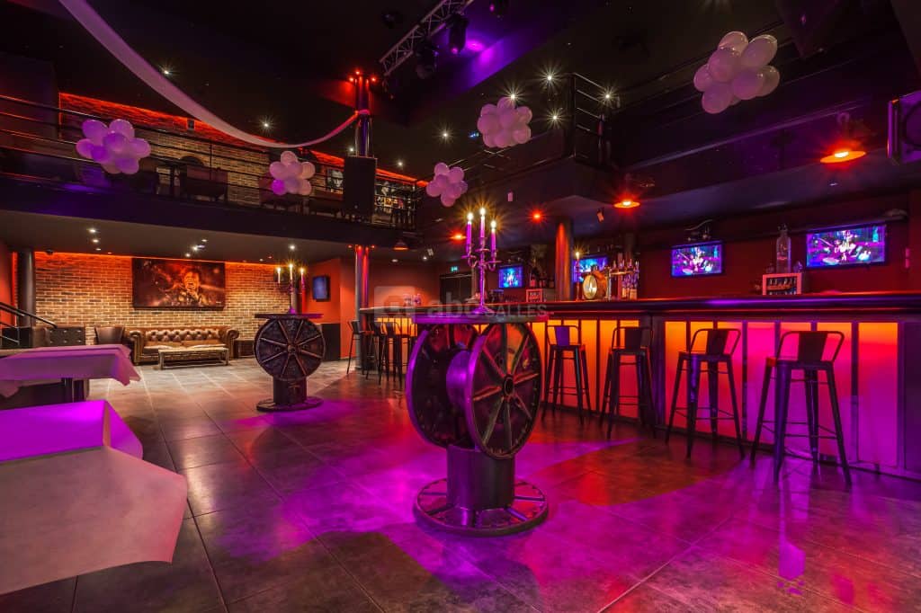 L’Avenue 45 Restaurant – Terrasse – Club à Villeurbanne, France