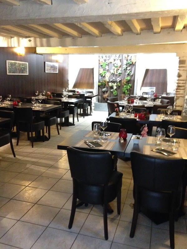 Restaurant Le Canard Royal à Pau, France