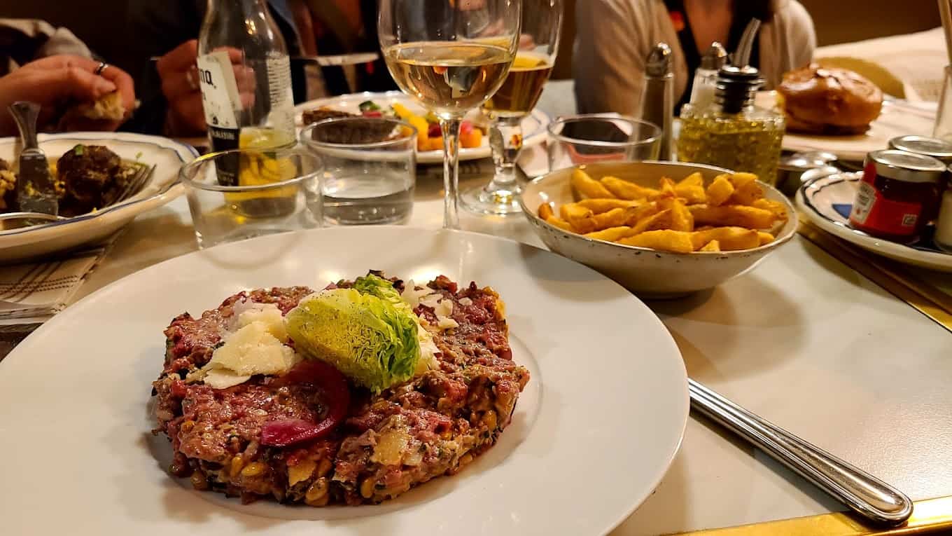 Restaurant Le Cirque à Cannes, France