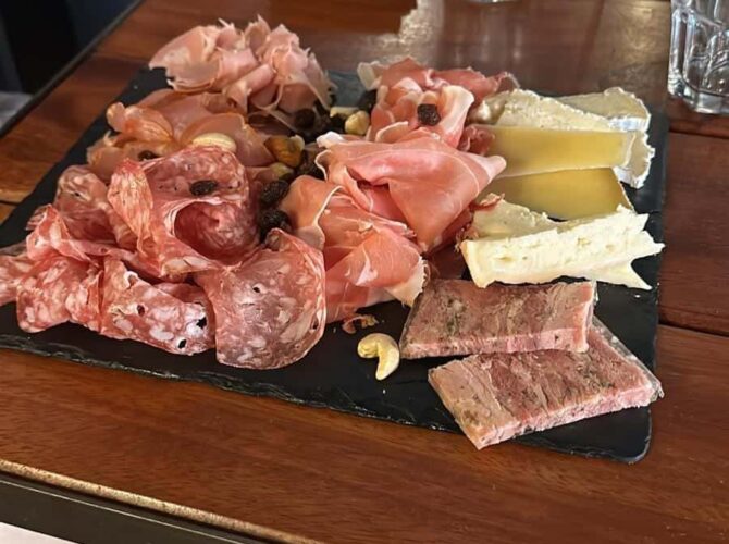 Restaurant Le Coq rouge à Reims, France