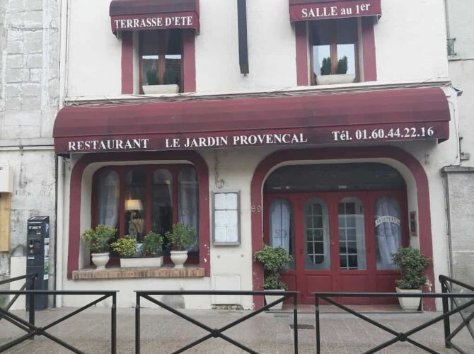 Restaurant Le Jardin Provençal à Meaux, France