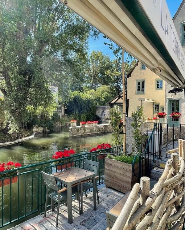 Restaurant Le Moulin de Ponceau à Chartres, France