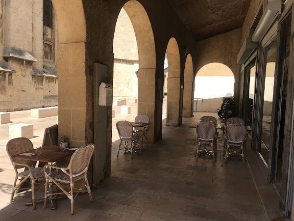 Restaurant LE PETIT PÉCHÉ à Narbonne, France