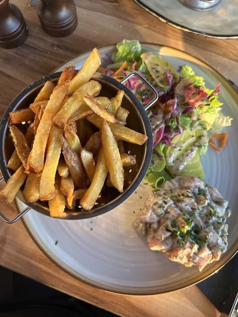 Restaurant Le plan de vol à Appoigny, France