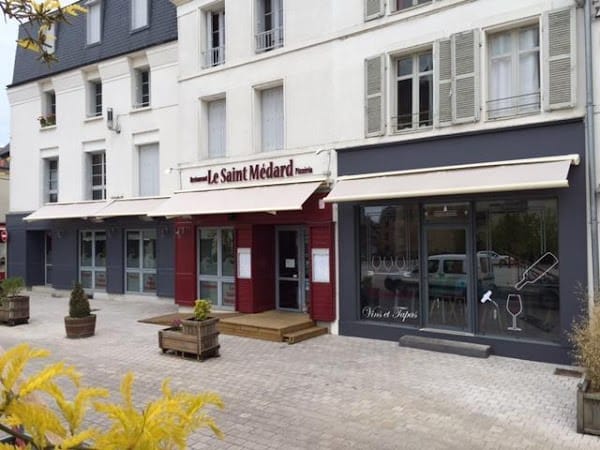 Restaurant Le Saint Médard à Thouars, France