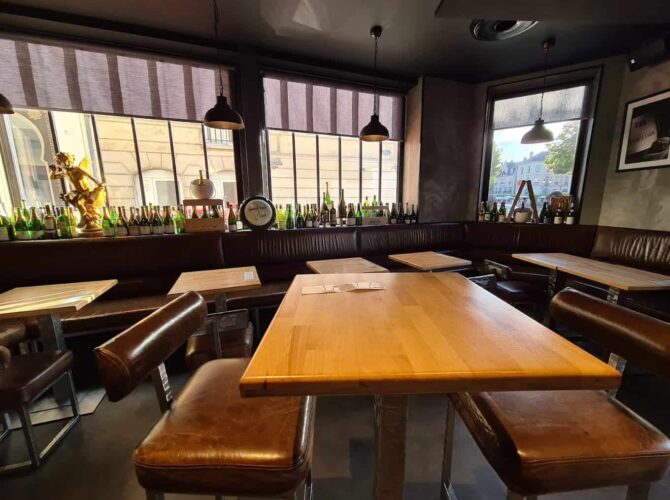 Restaurant Le Wine Bar by Le Vintage à Reims, France