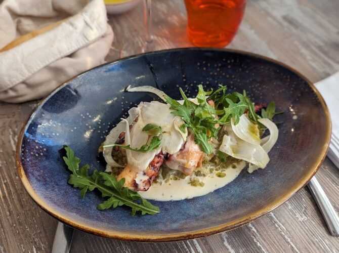 Restaurant L’éponyme à Cannes, France