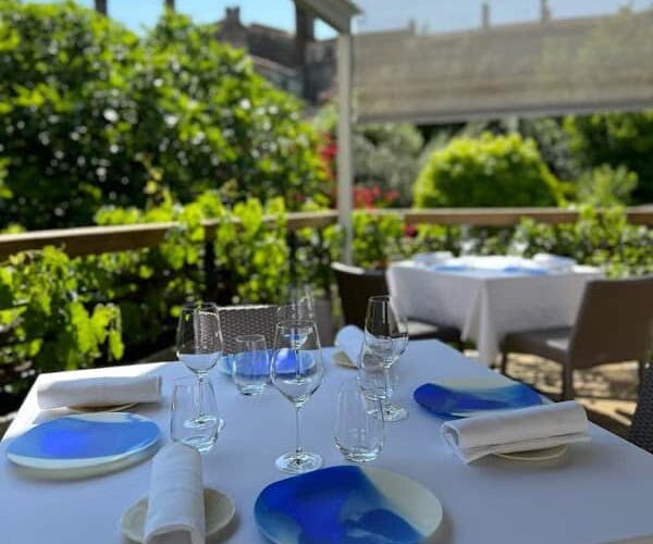 Restaurant L’Oiseau Bleu à Bordeaux, France