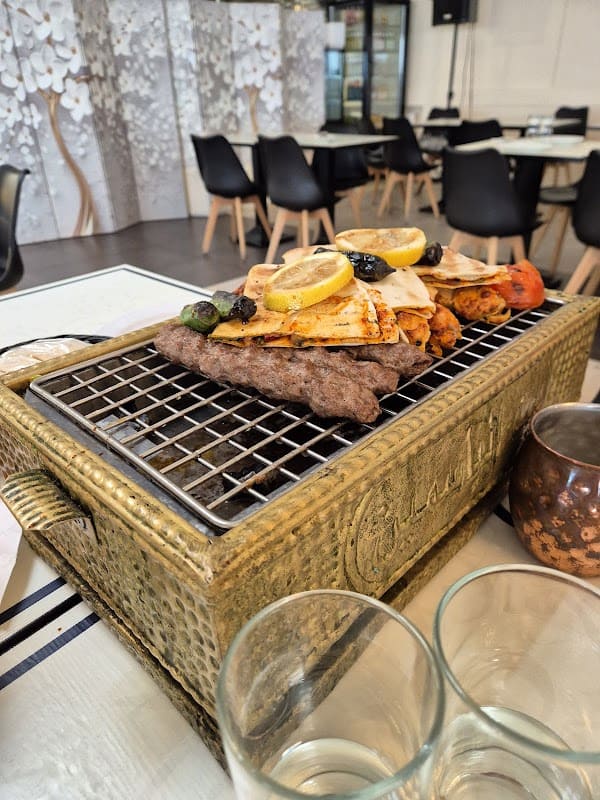 Restaurant Maison de jasmin à Créteil, France