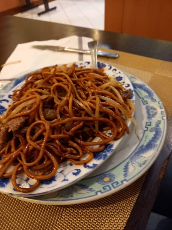 Restaurant Nouveau Mandarin à Montluçon, France
