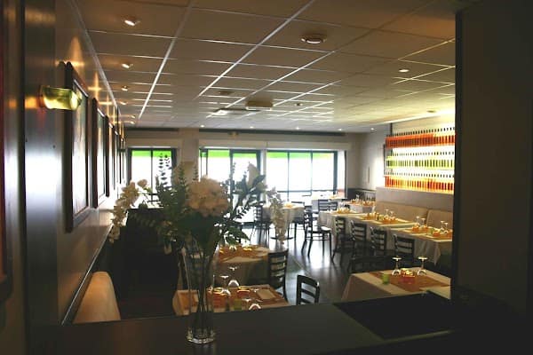 Restaurant o diable thym à Thouars, France
