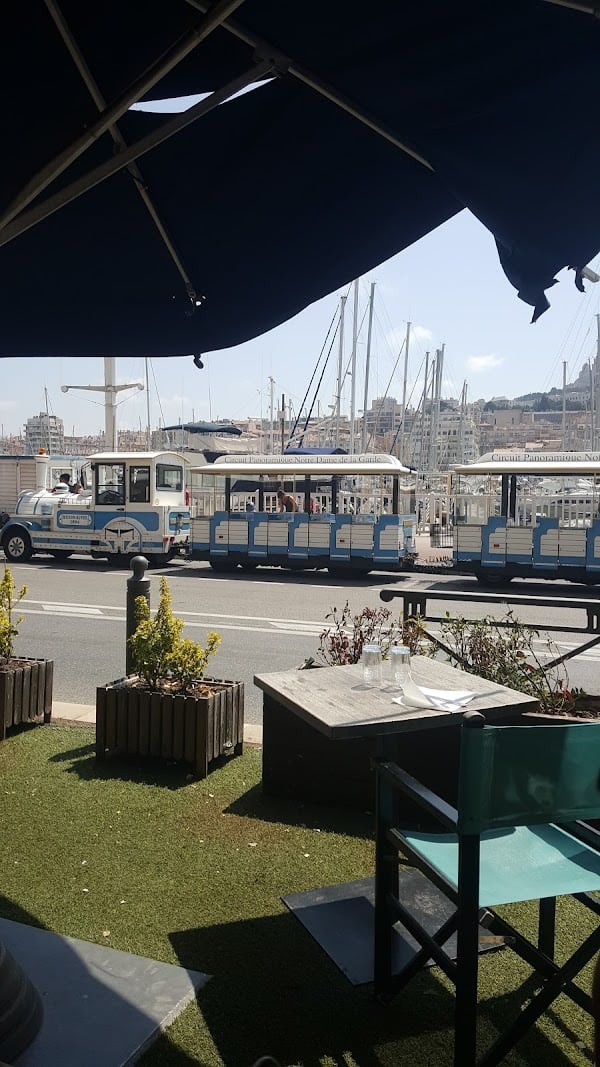 Paulette – Restaurant Vieux Port à Marseille, France