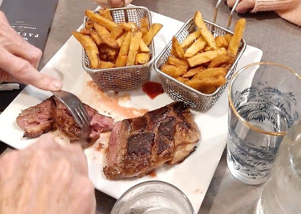 Paulette – Restaurant Vieux Port à Marseille, France
