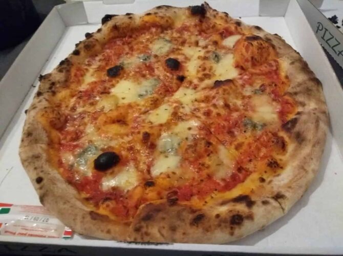 Restaurant Pizza Carloni à Villeurbanne, France