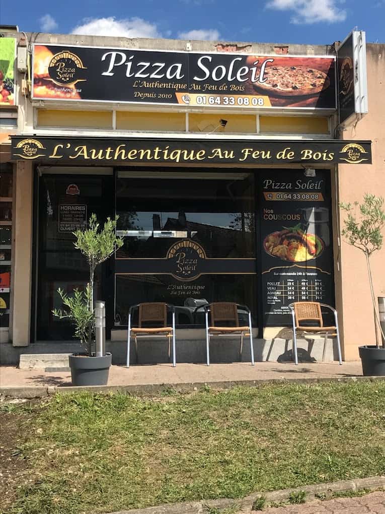 Restaurant Pizza soleil l’authentique au feu de bois à Meaux, France
