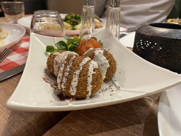 Restaurant Á DAMAS à Montluçon, France