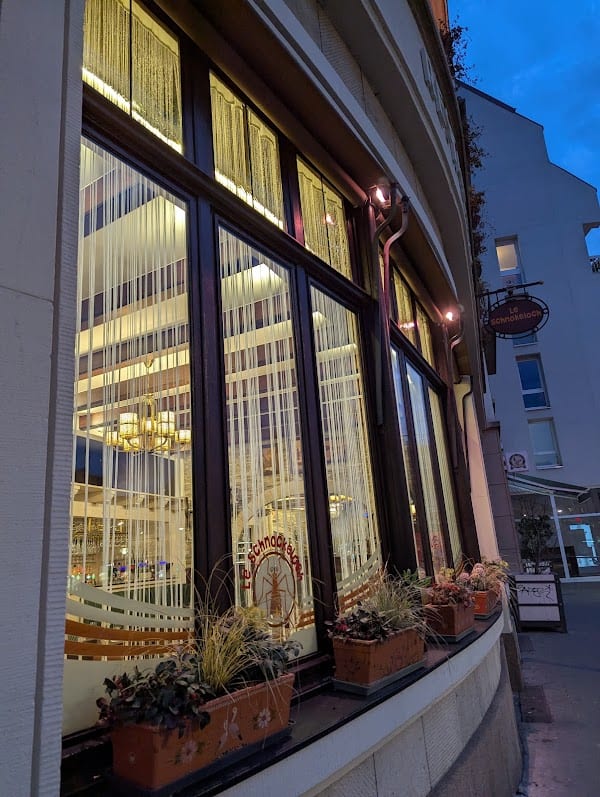 Restaurant Alsacien Strasbourg Schnockeloch – Tarte flambée Flammekueche à Strasbourg, France