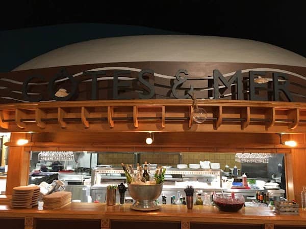 Restaurant Cotes & Mer à Pau, France