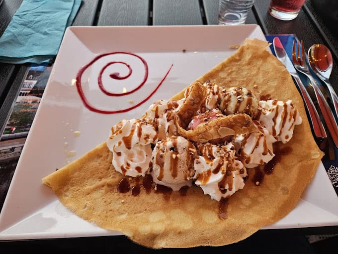 Restaurant Crêperie les 3 Actes à Appoigny, France