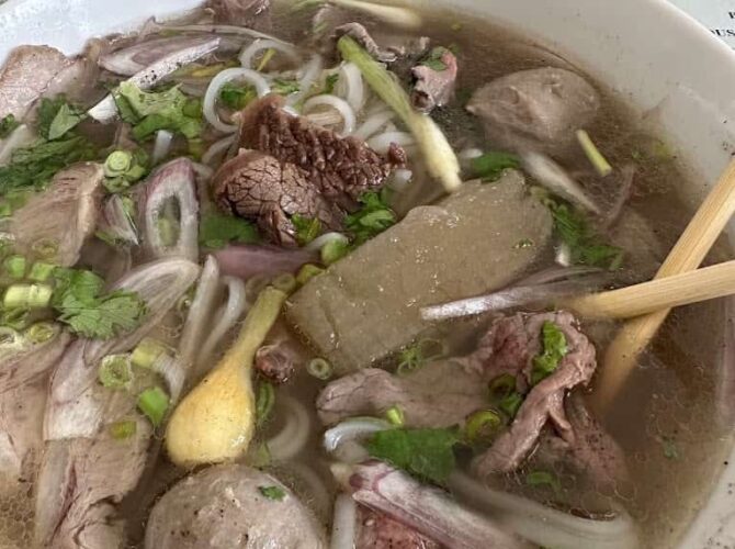 Restaurant La Baie d’Halong à Villeurbanne, France