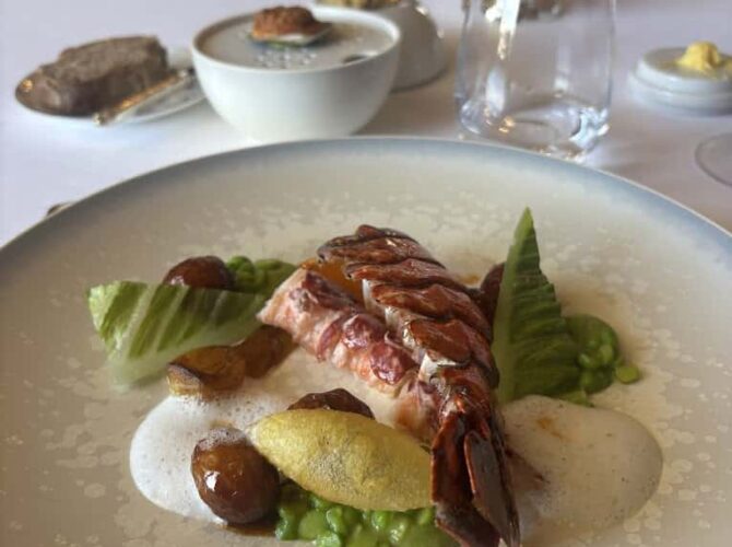 Restaurant Le Parc** à Reims, France