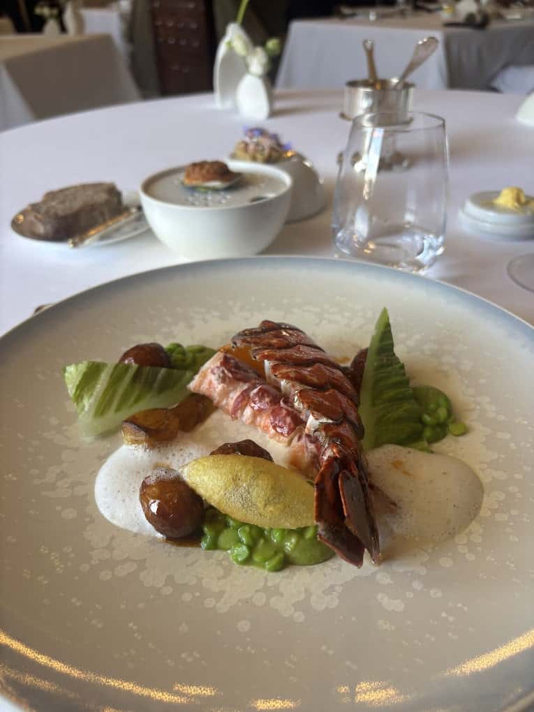 Restaurant Le Parc** à Reims, France