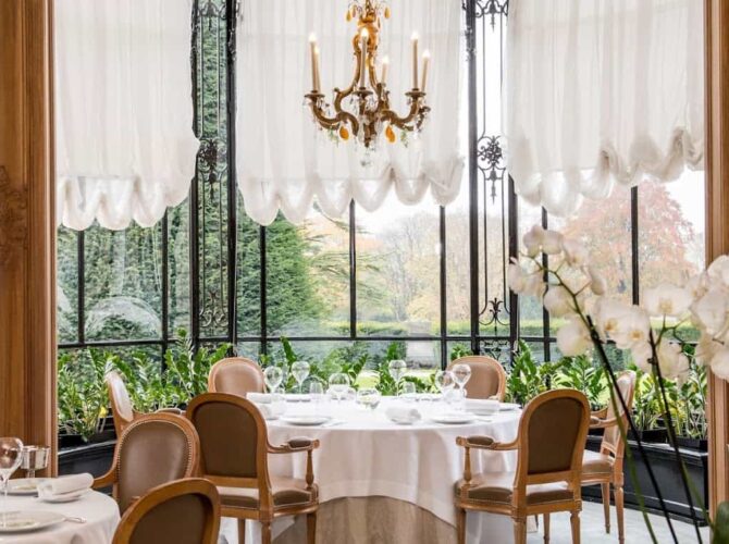 Restaurant Le Parc** à Reims, France