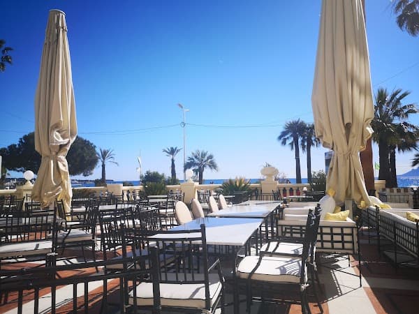 Riviera Restaurant à Cannes, France