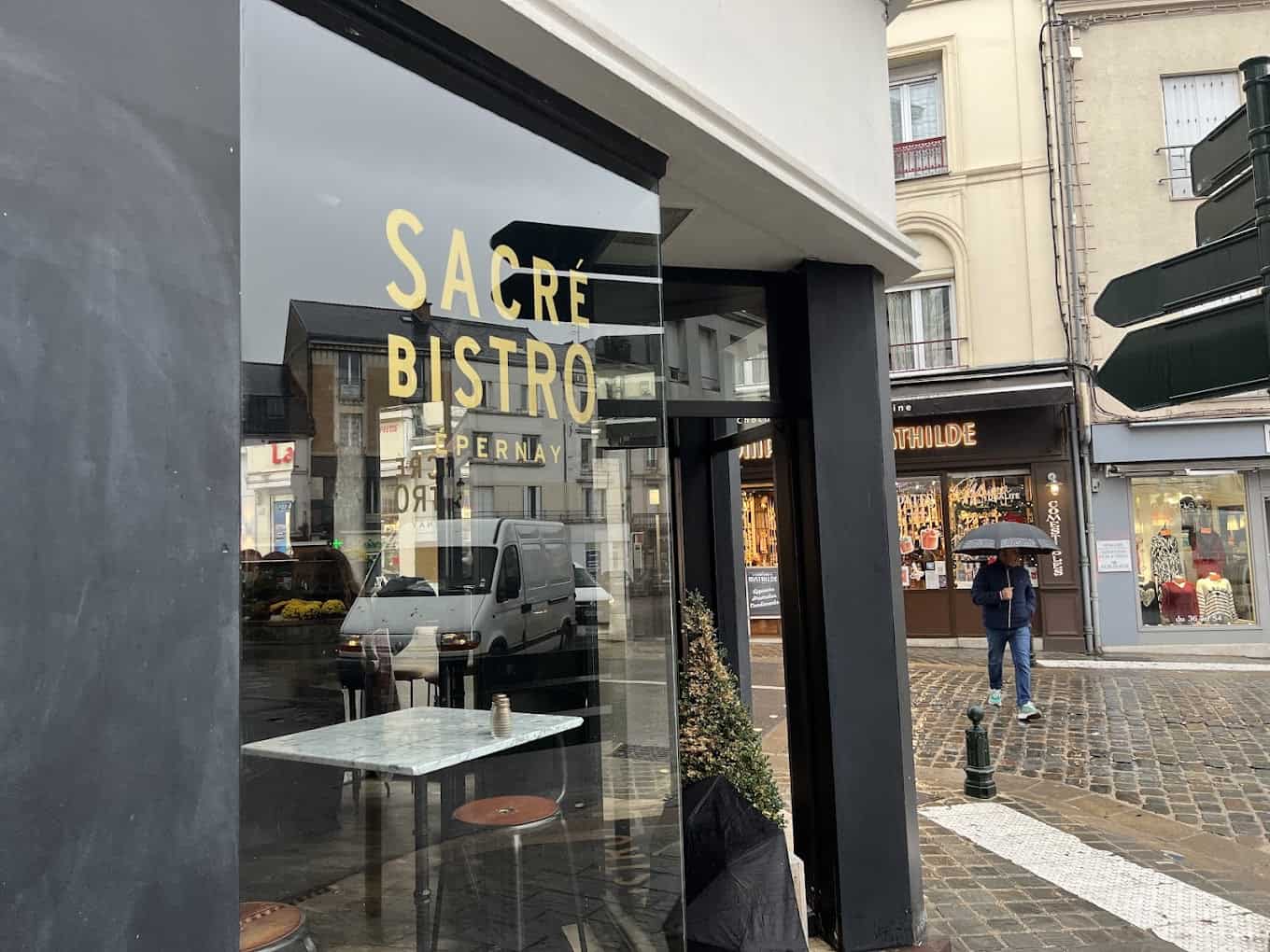 Restaurant Sacré Bistro à Épernay, France