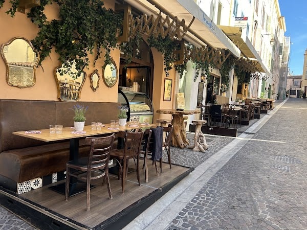 Restaurant Tredici à Cannes, France