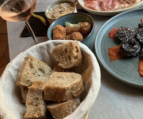 Restaurant 225 LITRES – Cave à manger – à Marmande, France