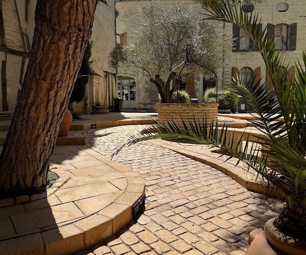 Restaurant 225 LITRES – Cave à manger – à Marmande, France