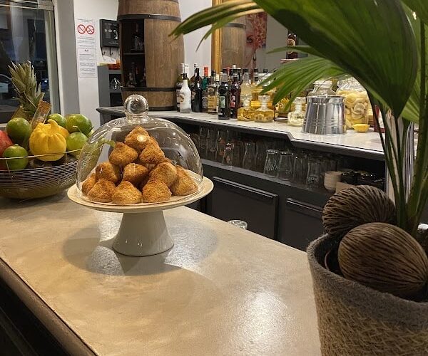 Angèle restaurant à Sérignan, France