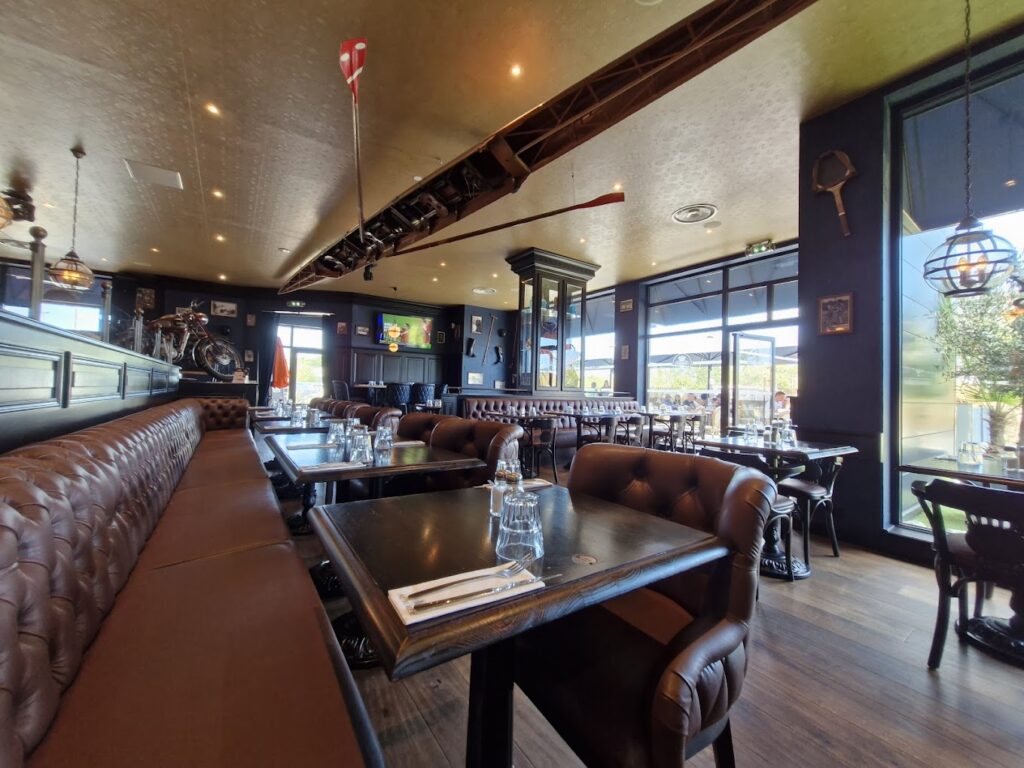 Restaurant Au Bureau – Pub et Brasserie à Mâcon, France